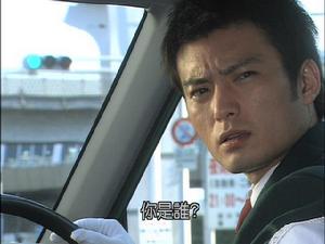 徳重聡飾演一名殺過人的計程車司機
