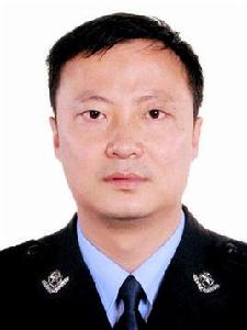 王鴻翔[廣西柳州市公安局黨委副書記、副局長]