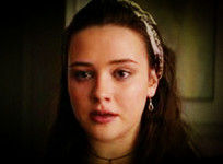 凱薩琳·蘭福德飾演麗雅·伯克