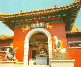 鰲峰岩寺 鰲峰岩寺