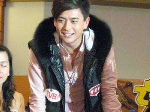 （圖）《珠光寶氣》