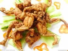 油炸田雞腿 油炸田雞腿