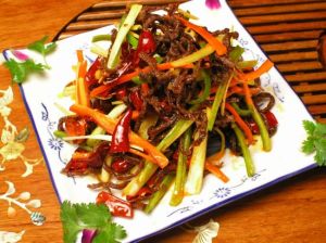 鳳梨牛肉絲 鳳梨牛肉絲