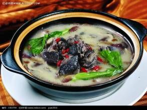 三菌蒸烏雞 三菌蒸烏雞