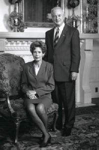 （圖）州長詹姆斯·B·亨特及夫人