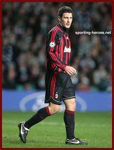 球場上的丹尼爾·博內拉