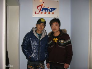 齊覬與師兄歌手藍雨