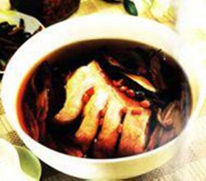 冬蟲夏草煲石斑魚 冬蟲夏草煲石斑魚