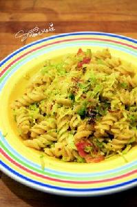 炒意式螺旋面 炒意式螺旋面