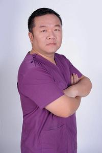 吳志強[北京歡樂瑞鯊口腔門診部執業醫師]