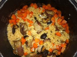 排骨悶飯 排骨悶飯