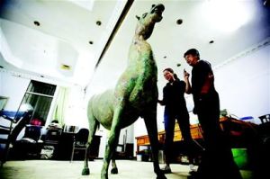 圖為：修復後的大青銅馬