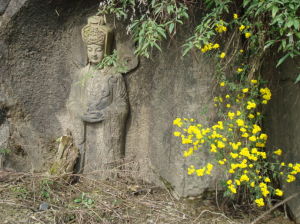 後山石壁上的觀音像