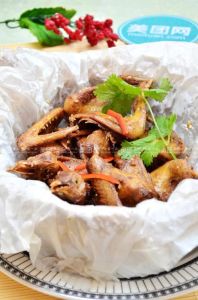 蒜茸焗乳鴿 蒜茸焗乳鴿