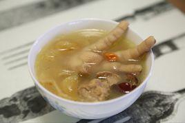 杞子花膠瘦肉燉項雞 杞子花膠瘦肉燉項雞