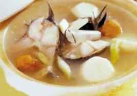 無花果紅蘿蔔生魚湯 無花果紅蘿蔔生魚湯