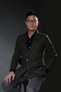 王巍[藍弧動畫創始人]