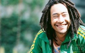 《哭泣的拳頭》