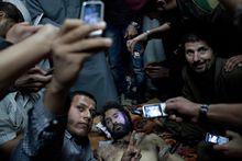 卡扎菲之子穆塔西姆在利比亞戰爭中兵敗身亡，遭陳屍示眾