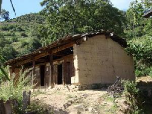 阿左達村國小校舍