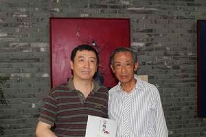 澳中線上公司總經理施平和畫家宗炳春的合影