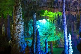 龍泉洞[湖北宜昌洞穴]