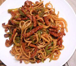 青椒肉絲炒麵 青椒肉絲炒麵