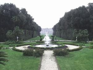 卡塞塔的18世紀皇宮以及園林 卡塞塔的18世紀皇宮以及園林