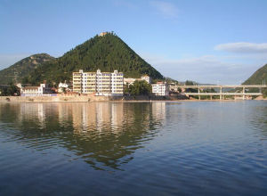 鳳凰湖景區[四川瀘州鳳凰湖景區]