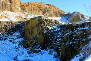 四平山門白堊紀流紋岩柱狀節理