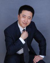 一人[中國青少年教育專家]