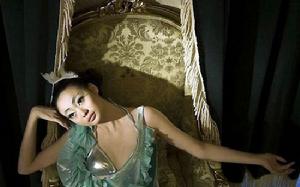 王藝[王剛的女兒]