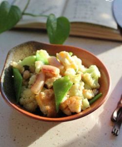 鮮魷豬肉炒菜花 鮮魷豬肉炒菜花