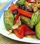 青茄辣椒炒雞雜