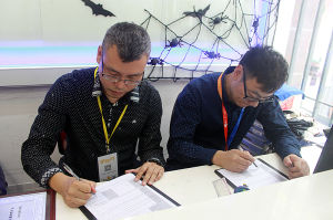 聽我說簽約楊之光