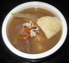 豬橫脷瘦肉煲淮山 豬橫脷瘦肉煲淮山