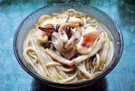 魷魚湯麵 魷魚湯麵