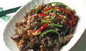 涼拌桃仁黑木耳 涼拌桃仁黑木耳