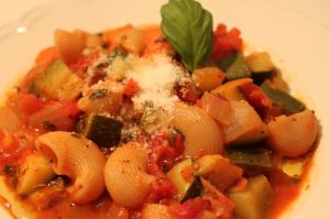 羅勒蕃茄意大利麵 羅勒蕃茄意大利麵