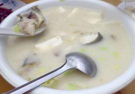 蘑菇豆腐湯 蘑菇豆腐湯