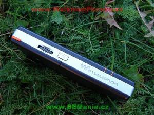 索尼愛立信 w950瞄準iPodnano索愛音樂機皇W950點評