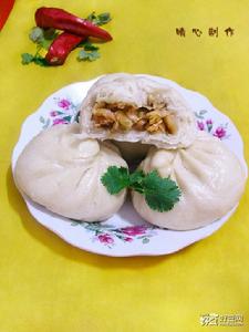 圓白菜素餡包子