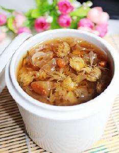 菊花冰糖雪梨銀耳湯