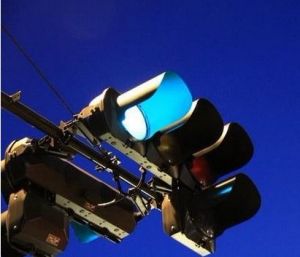 智慧型感應紅綠燈 智慧型感應紅綠燈