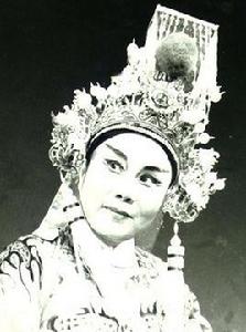 周桂芳[越劇演員]