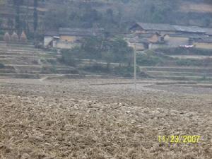 波么中寨自然村 波么中寨自然村