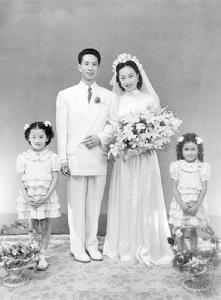 （圖）馮喆和妻子張光茹的結婚照