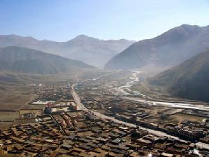 玉樹縣縣城2007年俯瞰