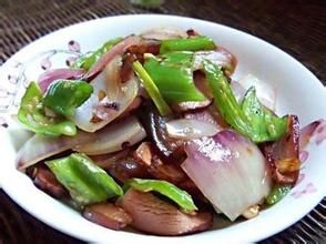 青椒洋蔥炒臘肉 青椒洋蔥炒臘肉