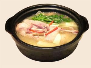 蝸牛竹筍砂鍋湯 蝸牛竹筍砂鍋湯